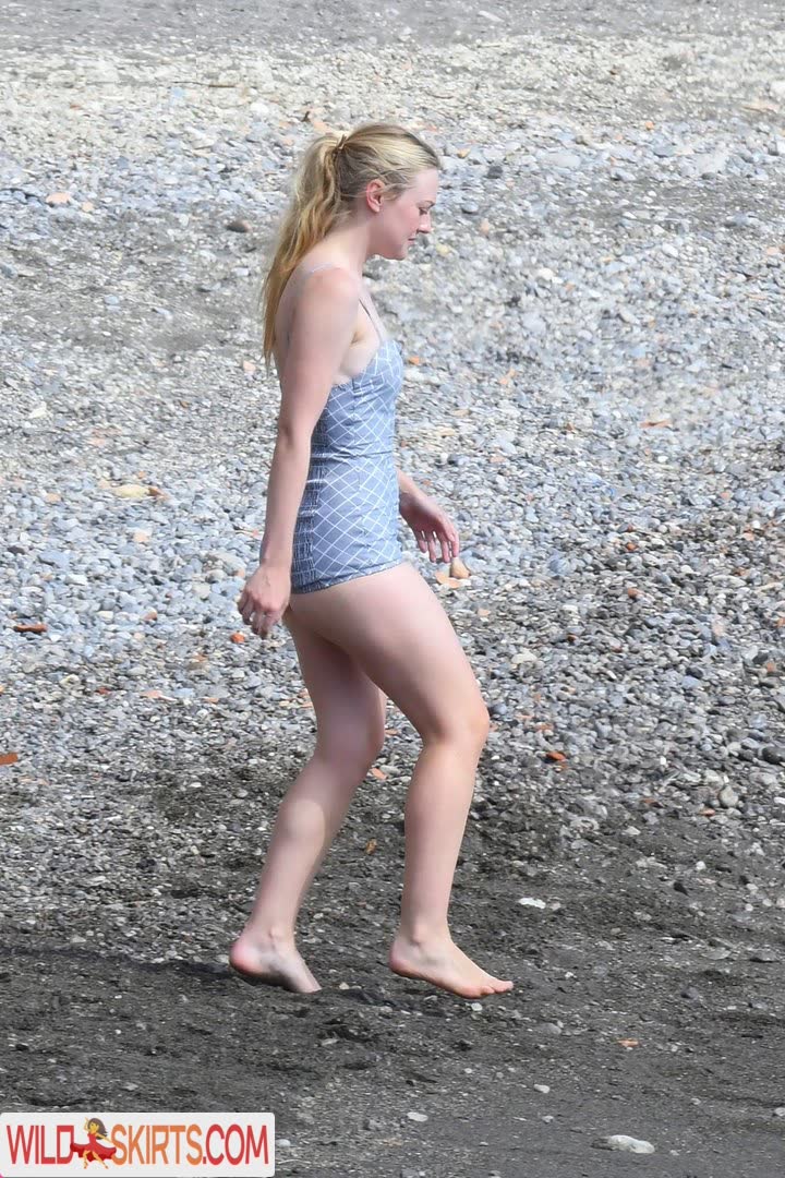 Dakota Fanning / dakotafanning nude Instagram leaked photo #17