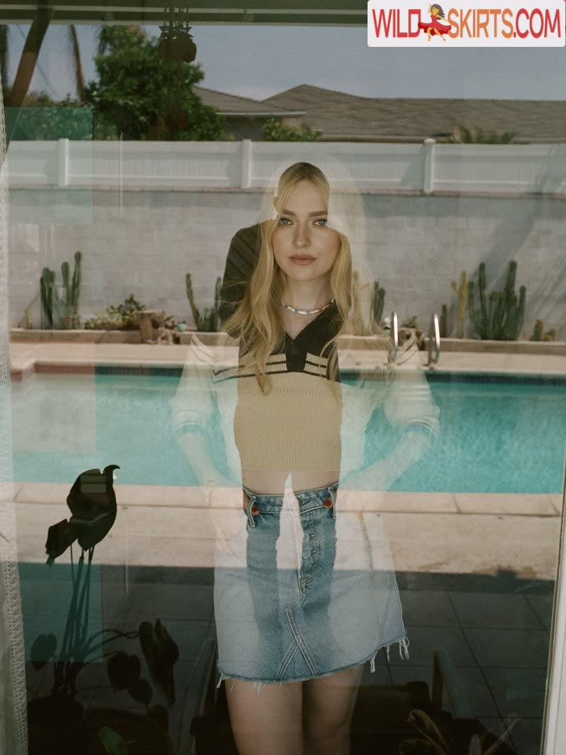 Dakota Fanning / dakotafanning nude Instagram leaked photo #5