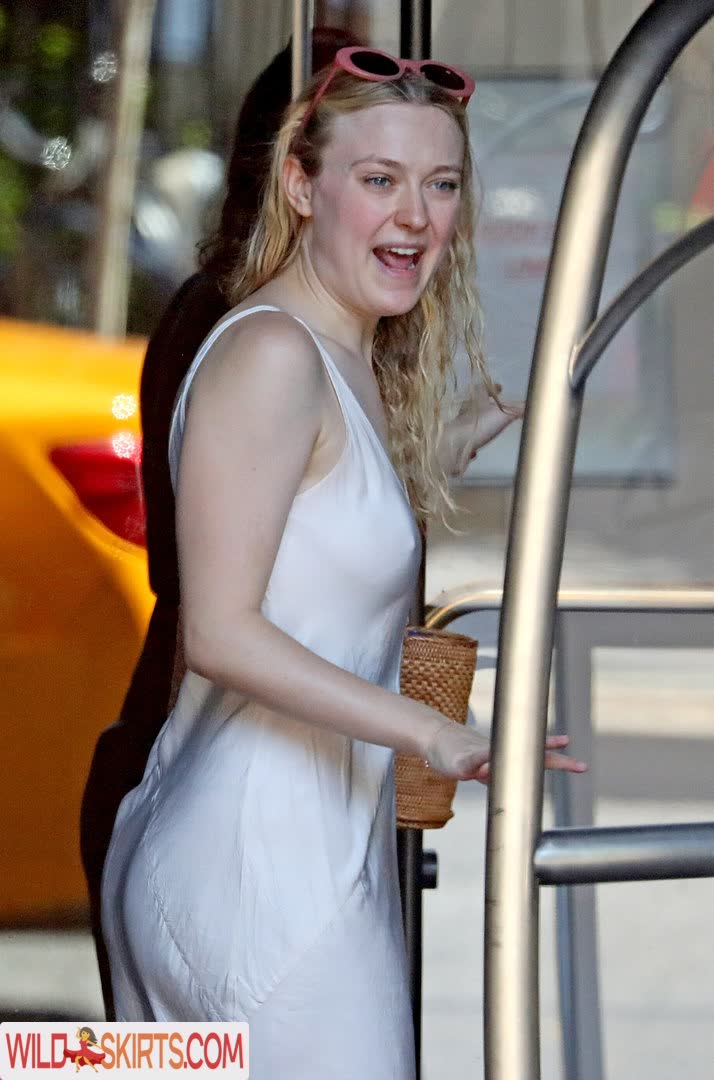 Dakota Fanning / dakotafanning nude Instagram leaked photo #23