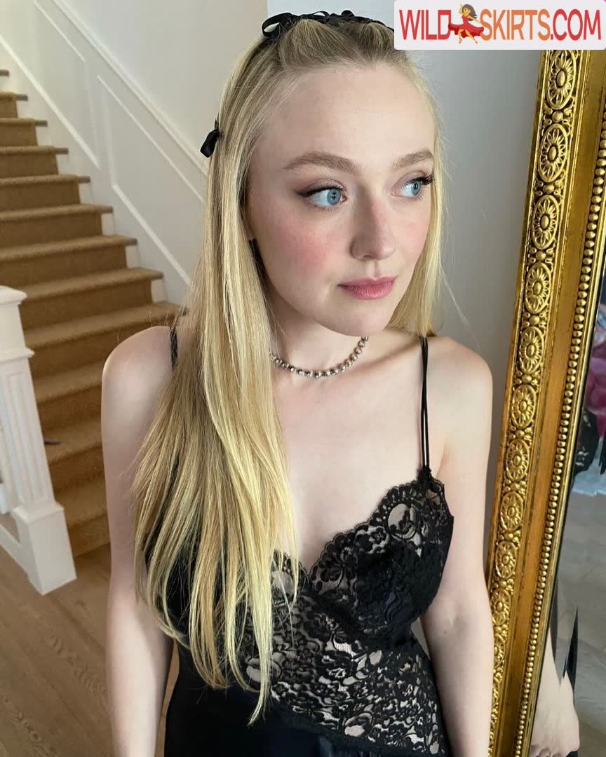 Dakota Fanning / dakotafanning nude Instagram leaked photo #4