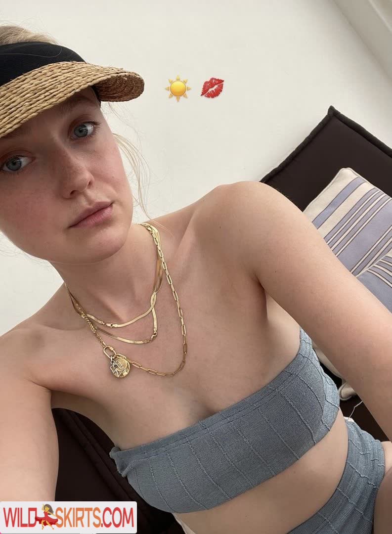 Dakota Fanning / dakotafanning nude Instagram leaked photo #6