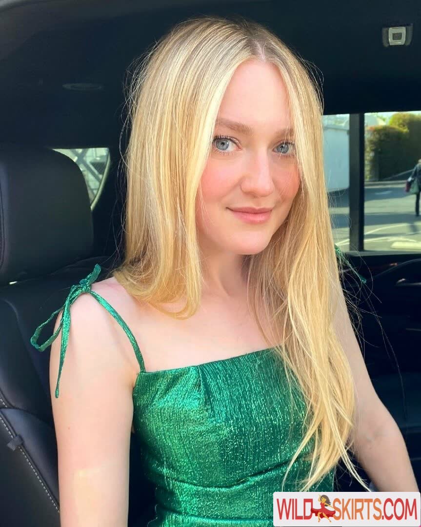 Dakota Fanning / dakotafanning nude Instagram leaked photo #4