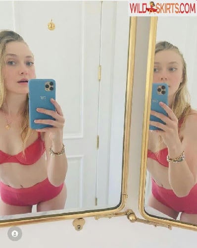 Dakota Fanning / dakotafanning nude Instagram leaked photo #128