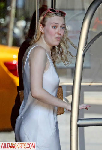 Dakota Fanning / dakotafanning nude Instagram leaked photo #39