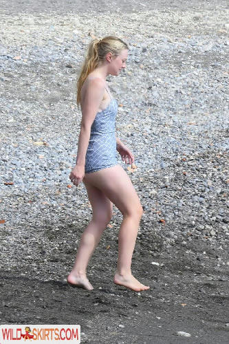 Dakota Fanning / dakotafanning nude Instagram leaked photo #38