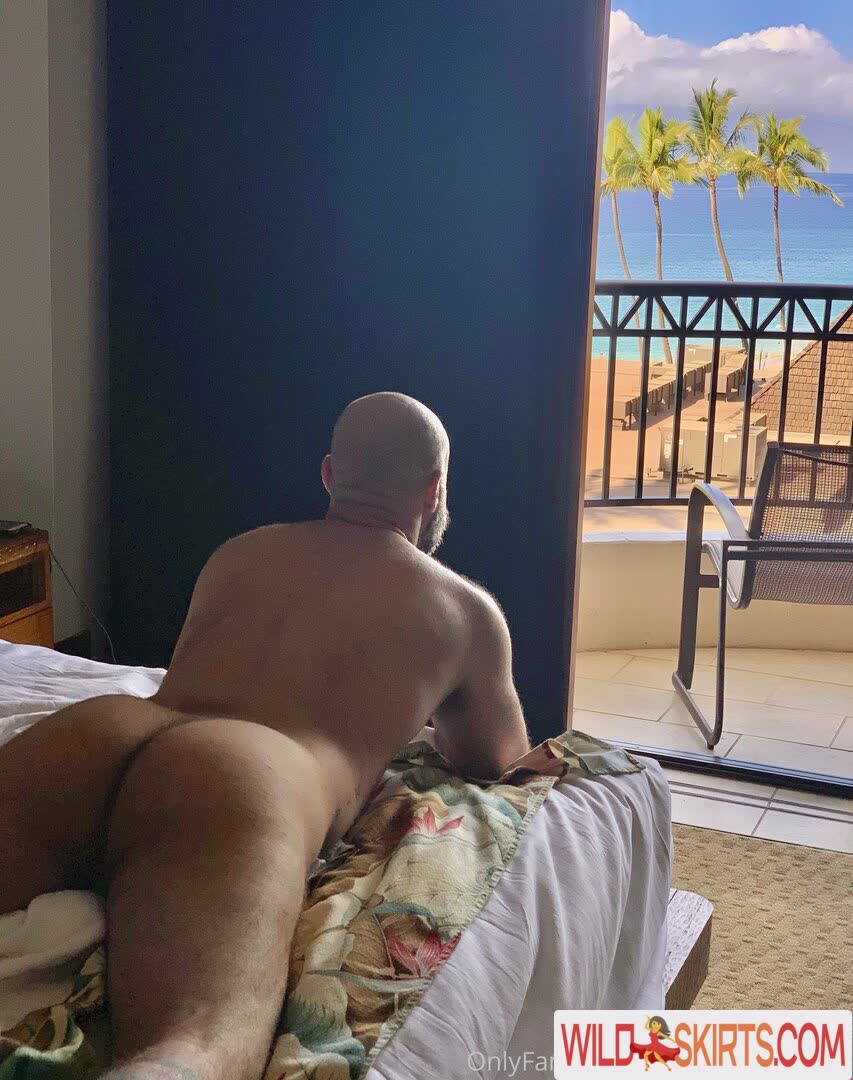 Damonandrosxxx nude leaked photo #39