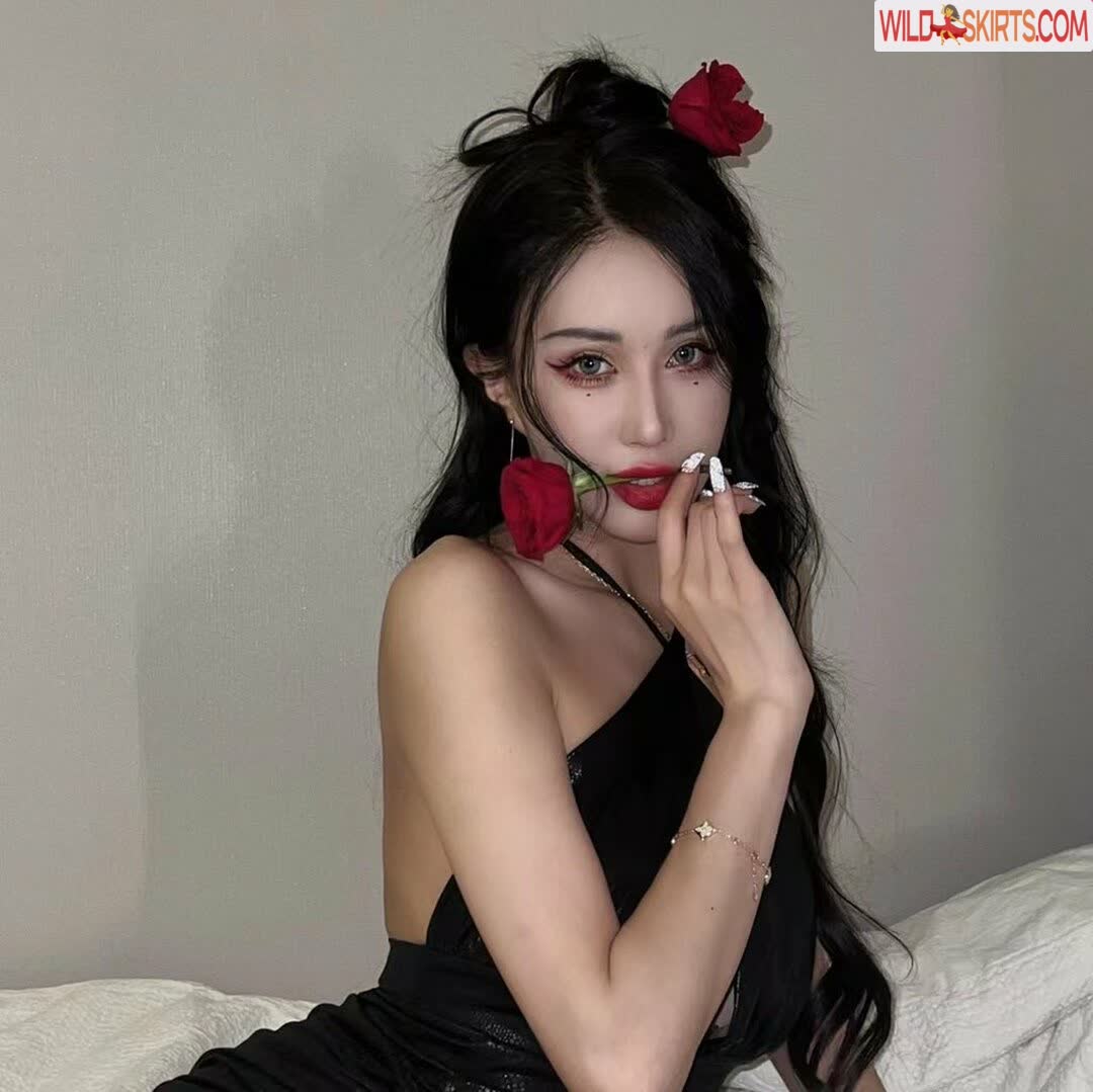 Dana Meng / DanaMengxiaoyi / heydana7 / 孟晓艺 nude Instagram leaked photo #14