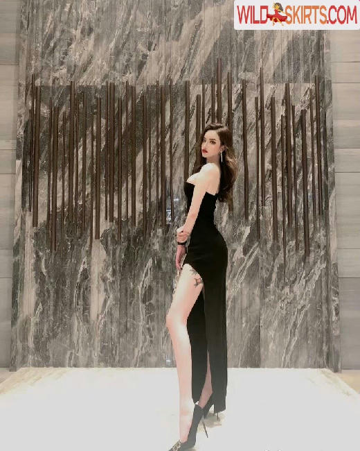 Dana Meng / DanaMengxiaoyi / heydana7 / 孟晓艺 nude Instagram leaked photo #69