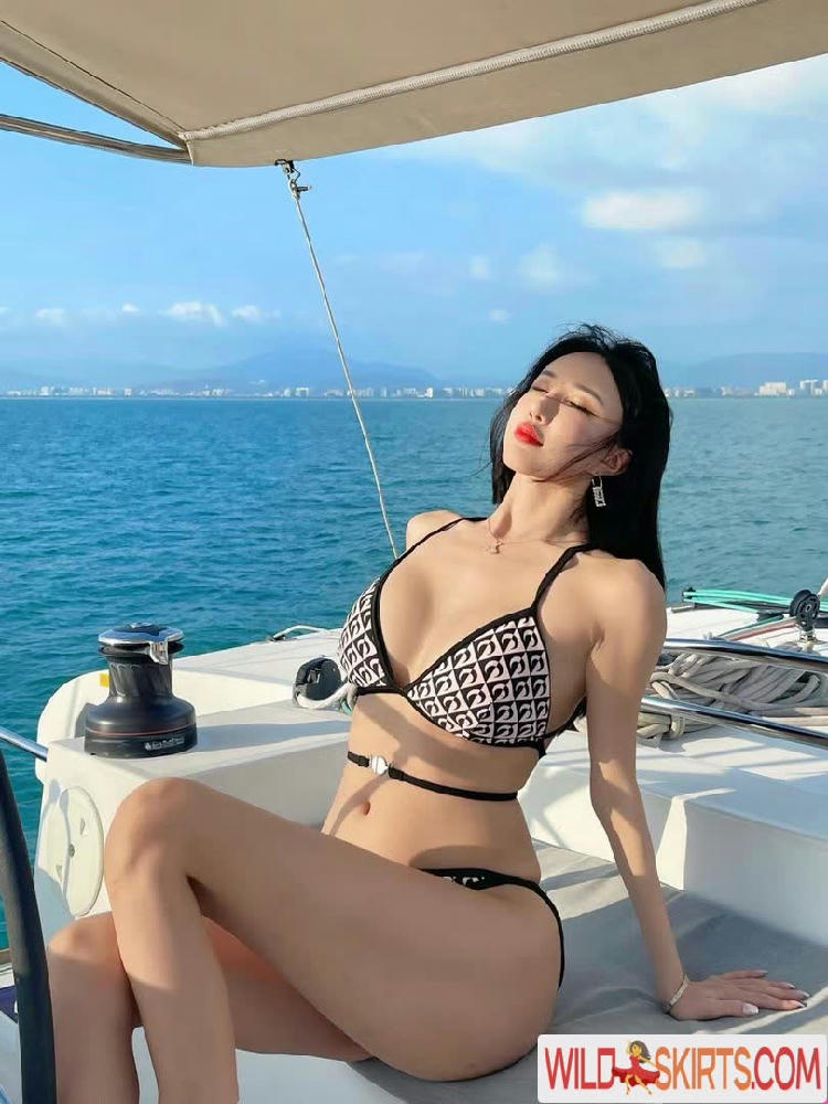 Dana Meng / DanaMengxiaoyi / heydana7 / 孟晓艺 nude Instagram leaked photo #3