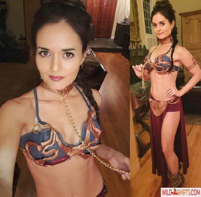 Danica McKellar / danicamckellar nude Instagram leaked photo #9