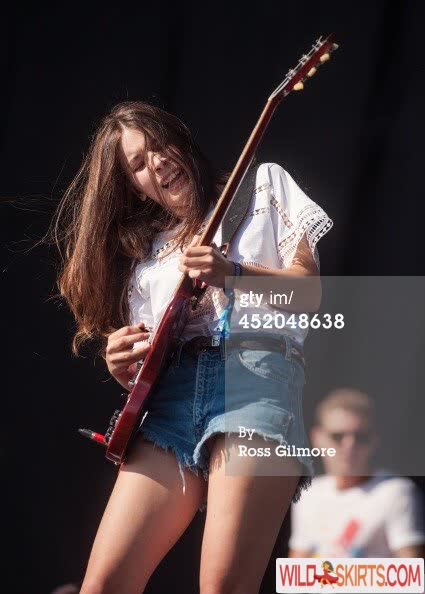 Danielle Haim / daniellehaim nude Instagram leaked photo #12