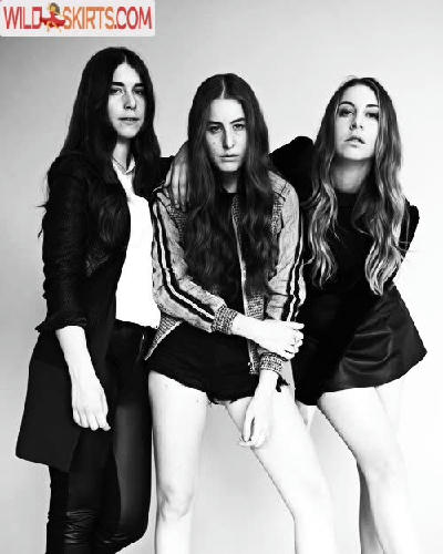 Danielle Haim / daniellehaim nude Instagram leaked photo #14