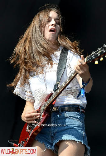 Danielle Haim / daniellehaim nude Instagram leaked photo #33