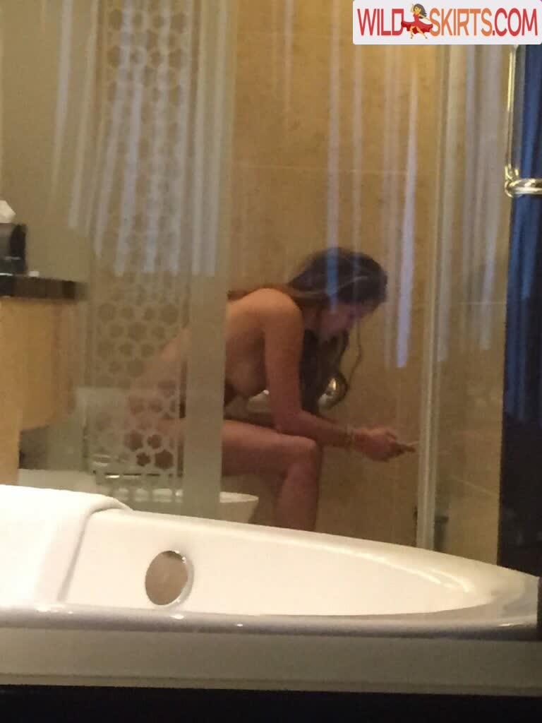 Danielle Lloyd nude leaked photo #2