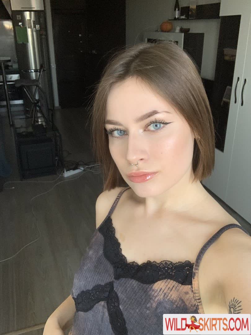 Dasha / Crybaby1610 / crybaby16 / urbabydasha nude OnlyFans leaked photo #10