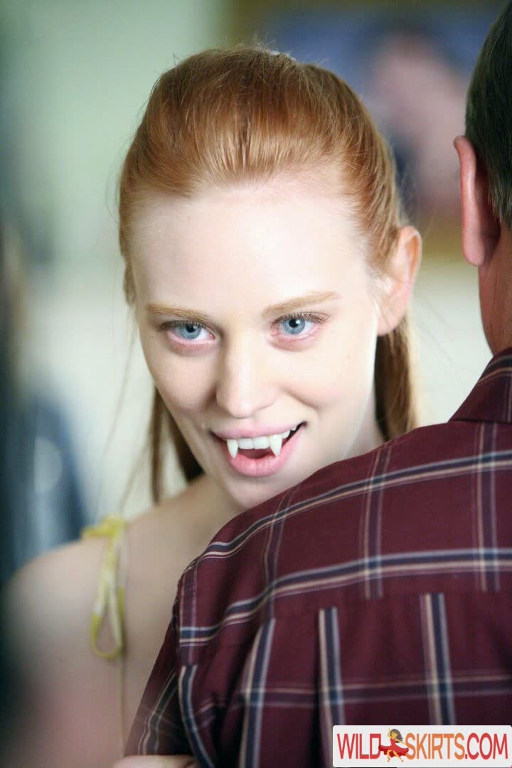 Deborah Ann Woll nude leaked photo #16