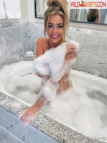 18 hot photos by Denise Richards