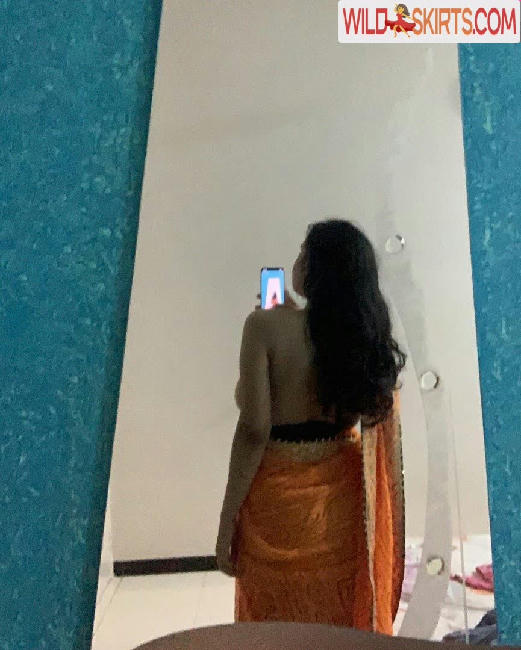 Desi Aurora / DesiAuroraX / desi_aurorax_ / desiaurora nude OnlyFans, Instagram leaked photo #9