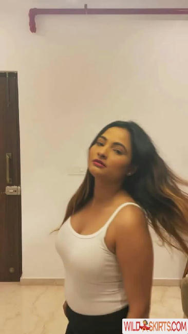 Desi NRI / desi.nri nude Instagram leaked video #81