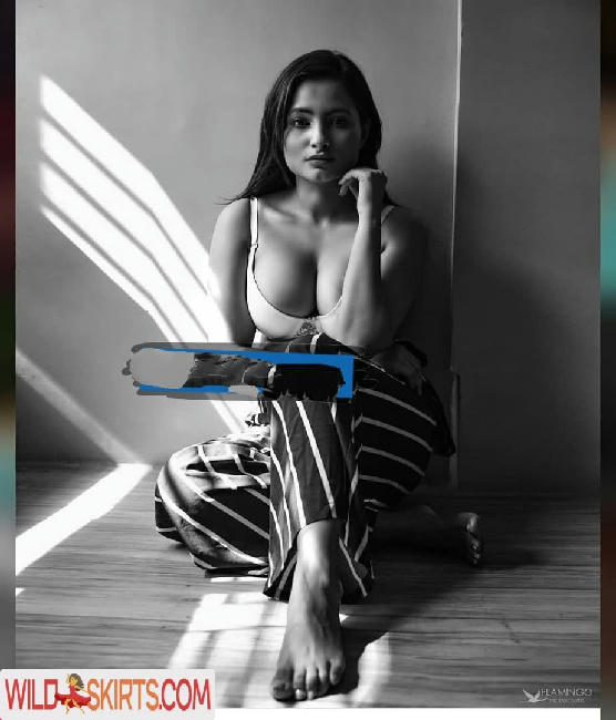 Desi NRI / desi.nri nude Instagram leaked photo #26