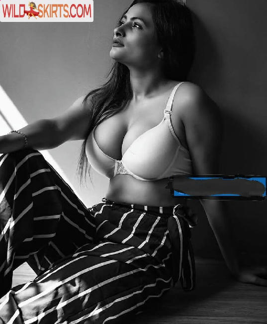 Desi NRI / desi.nri nude Instagram leaked photo #23