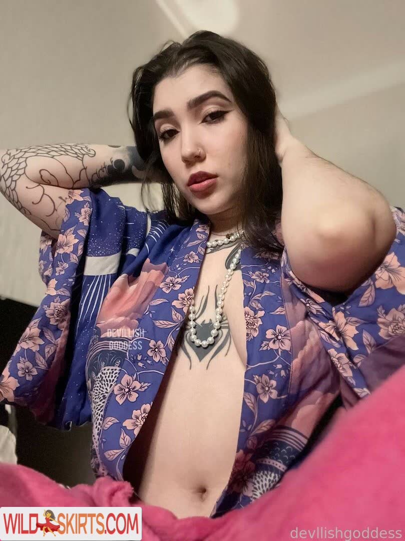 Devilish Goddess / demonicgoddess83 / heather_raven_mad nude OnlyFans, Instagram leaked photo #4