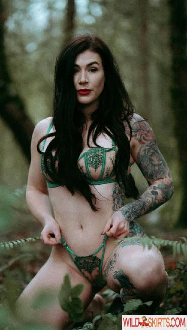 Diana Drakos / dianadpdx / dinosauriosydragones nude Instagram leaked photo #10