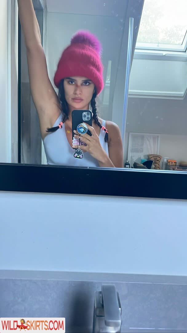 Diane Guerrero / Crazy Jane / Doom Patrol / dianeguerrero__ / dianexguerrero nude Instagram leaked photo #5