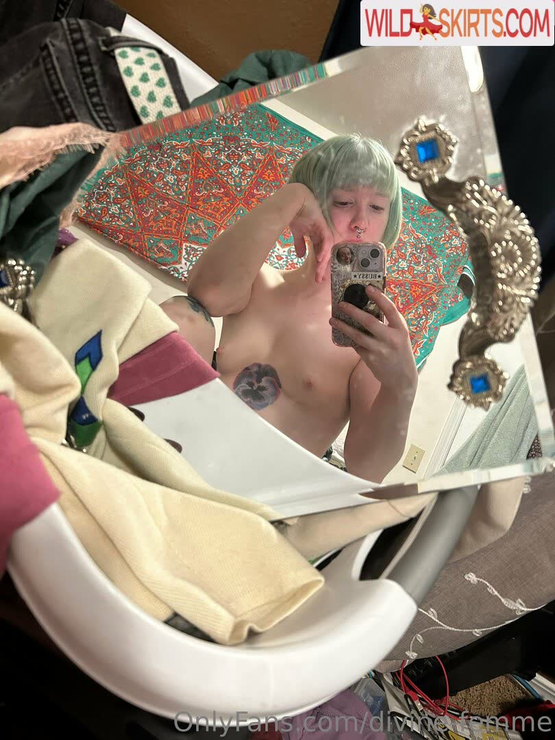 Divine-femme nude leaked photo #64