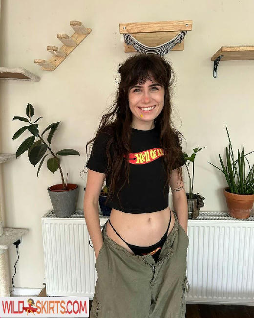 Doddleoddle / Dodie Clark / doddleoddle nude Instagram leaked photo #56