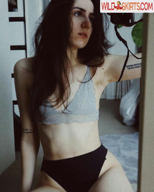 Doddleoddle / Dodie Clark / doddleoddle nude Instagram leaked photo #216