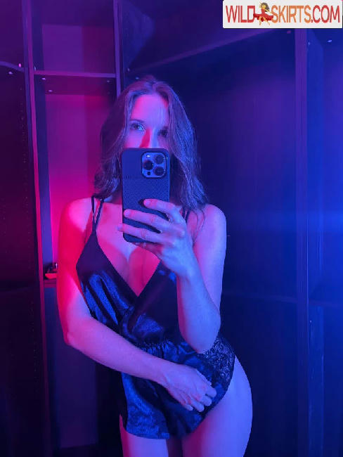 Dr. Hannah Straight / cupofhannah / drstraight / hannahstraight nude OnlyFans, Instagram leaked photo #12
