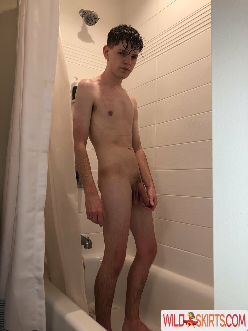 Duhcoduh nude leaked photo #35