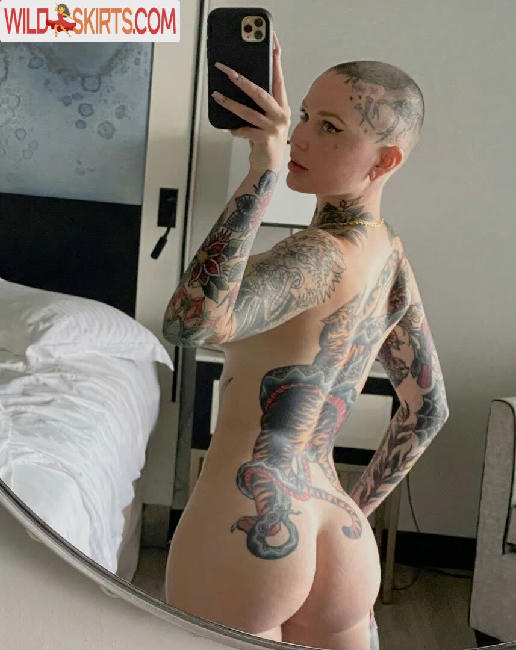 E. Boring / embodoe nude OnlyFans, Instagram leaked photo #9