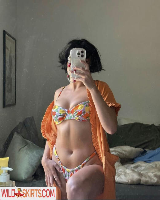 Ebcjpg / lilybchapman nude Instagram leaked photo #2