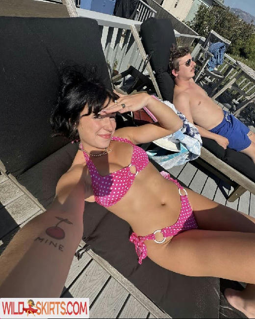 Ebcjpg / lilybchapman nude Instagram leaked photo #8
