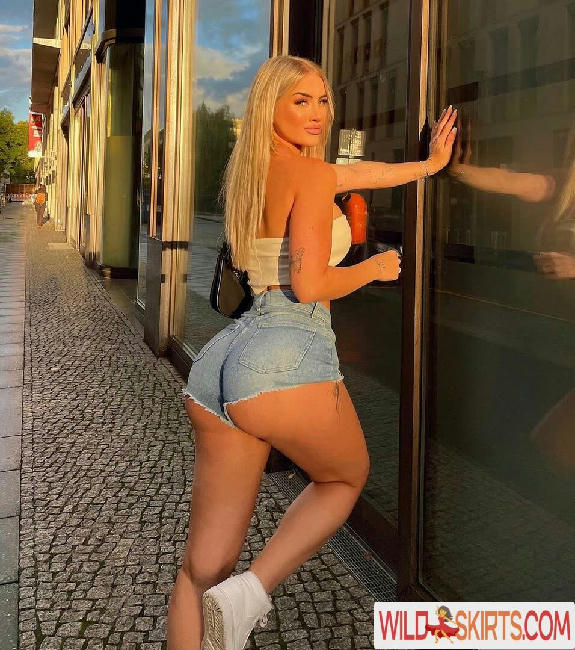 edda.elisa / edda.elisa / elisa_aline nude OnlyFans, Instagram leaked photo #22