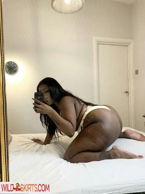 effyflamelondon nude OnlyFans, Instagram leaked photo #28