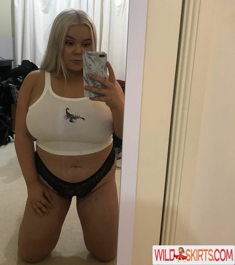 Elise / elise2222 / elise_cm nude OnlyFans, Instagram leaked photo #7