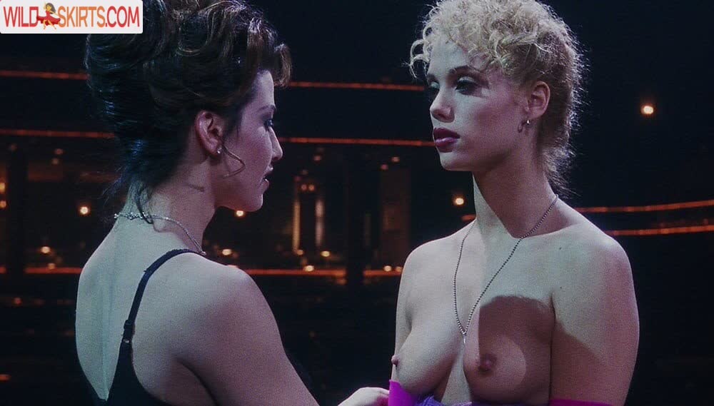 Elizabeth Berkley nude leaked photo #7