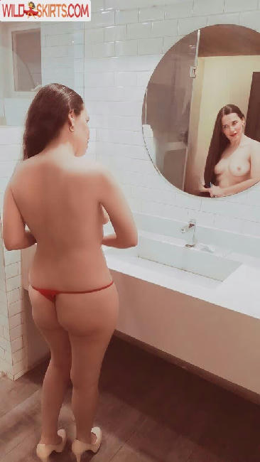 Elizabeth Croft nude leaked photo #3