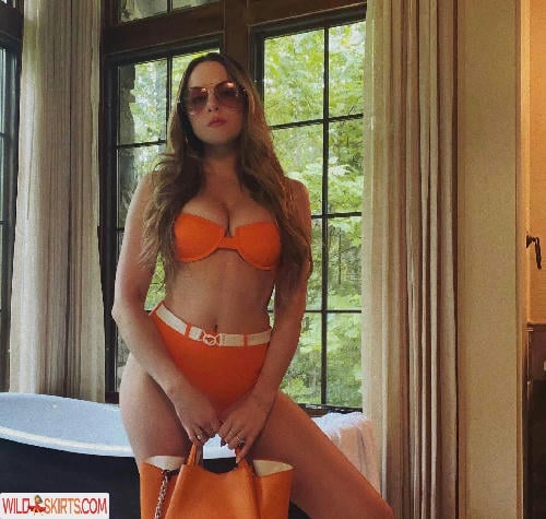 Elizabeth Gillies / lizgillz nude Instagram leaked photo #84