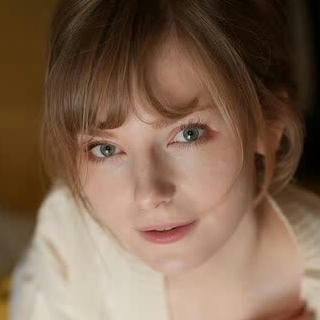 Ella Freya avatar