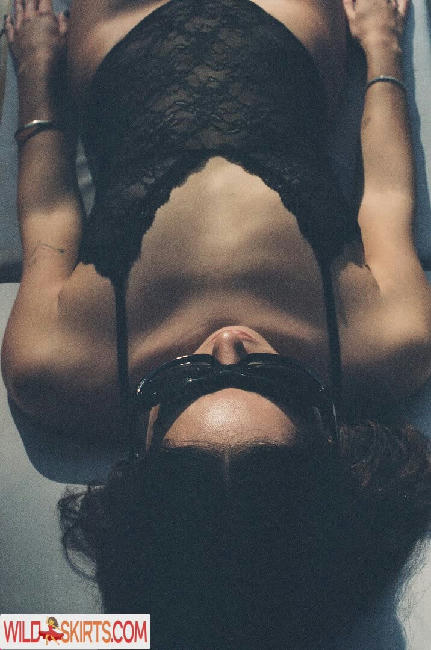 Ella Grossman / ellagrossman nude Instagram leaked photo #9