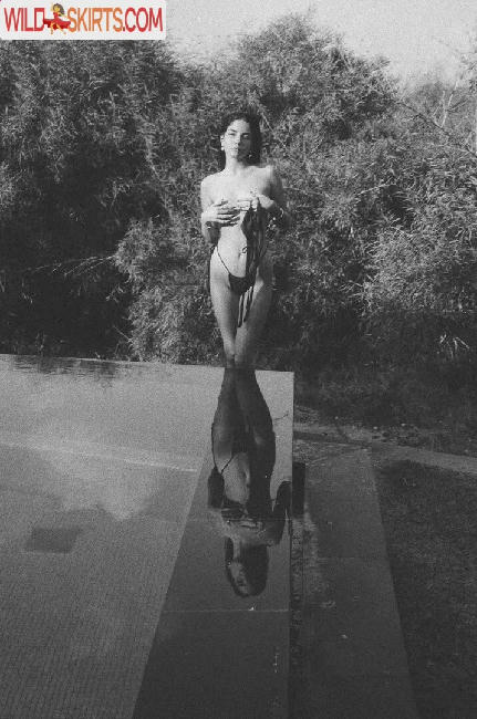 Ella Grossman nude leaked photo #2