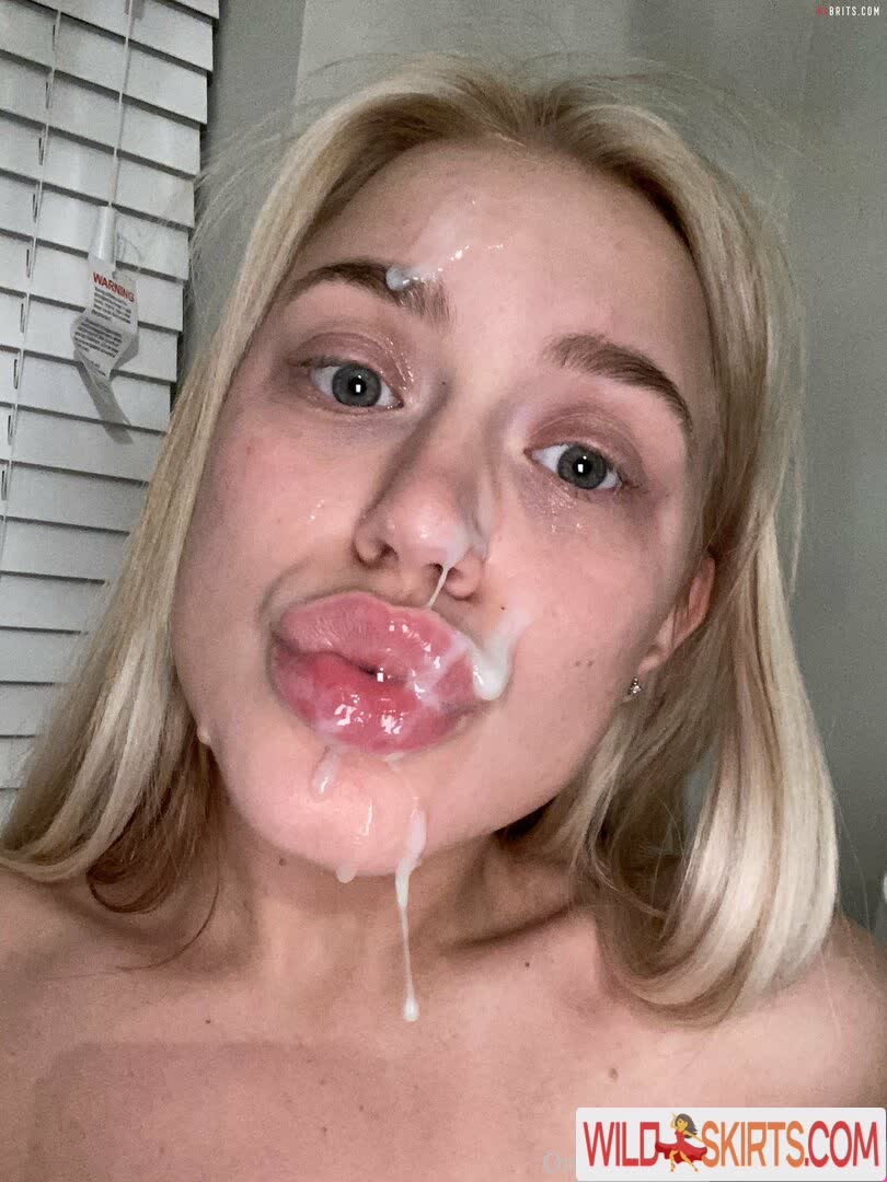 Elle Brooke / ellebrookeuk / thedumbledong nude OnlyFans, Instagram leaked photo #16