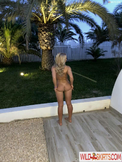 Elle Brooke / ellebrookeuk / thedumbledong nude OnlyFans, Instagram leaked photo #244