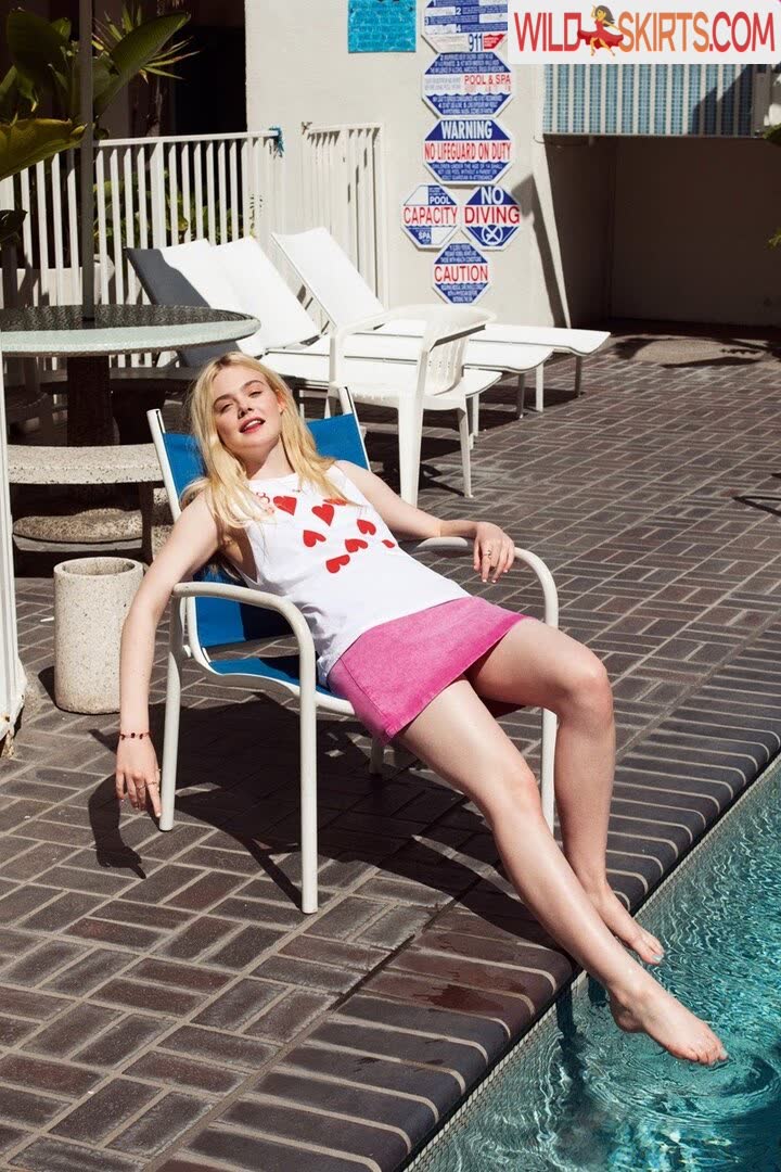 Elle Fanning / ellefanning nude Instagram leaked photo #16