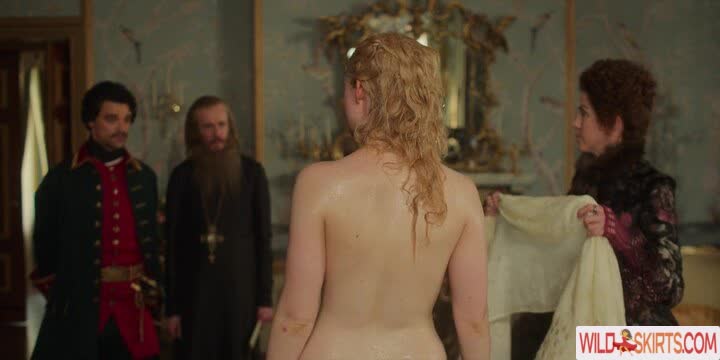 Elle Fanning / ellefanning nude Instagram leaked photo #12