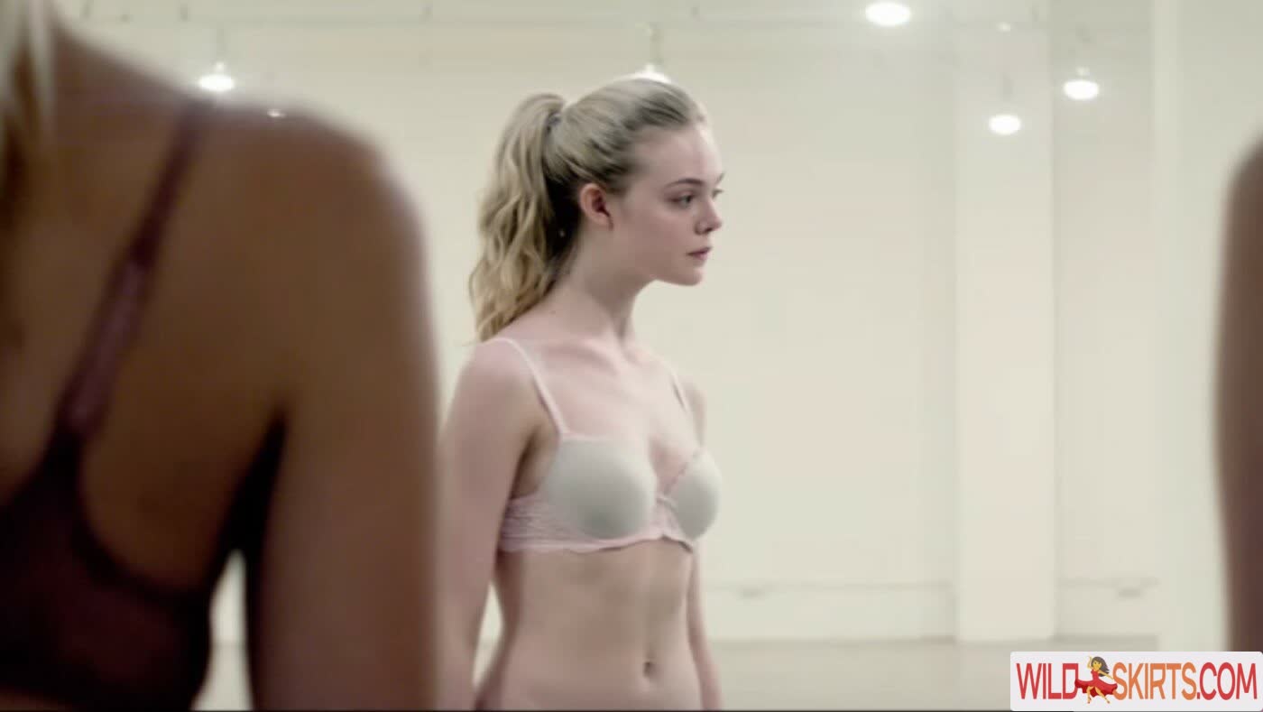 Elle Fanning / ellefanning nude Instagram leaked photo #10